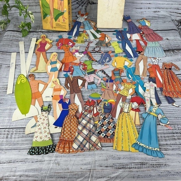 Vintage Toy 60 pc Malibu PJ Barbie Ken Magic Paper Dolls Clothes Surfer 1972 - Picture 5 of 16